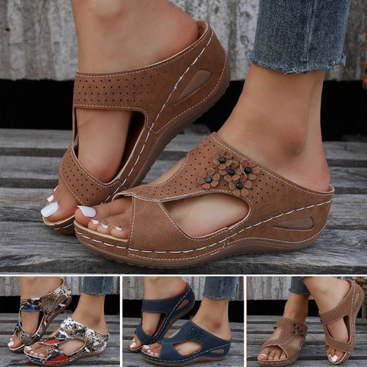 Άνετη διόρθωση Peep-toe σφηνοειδές τακούνι σανδάλια μόδας